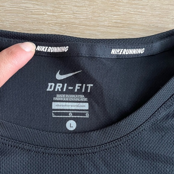 Nike Running Dri-Fit Short Sleeve Shirt Black Graphic SZ L - Picture 4 of 8